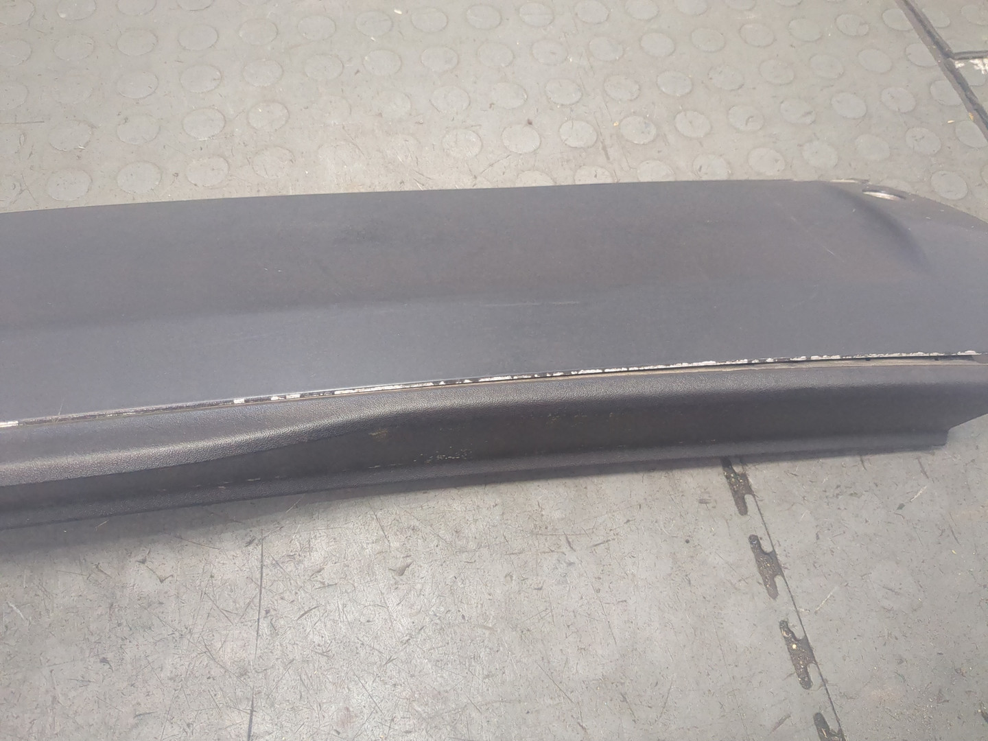 Спойлер переднего бампера