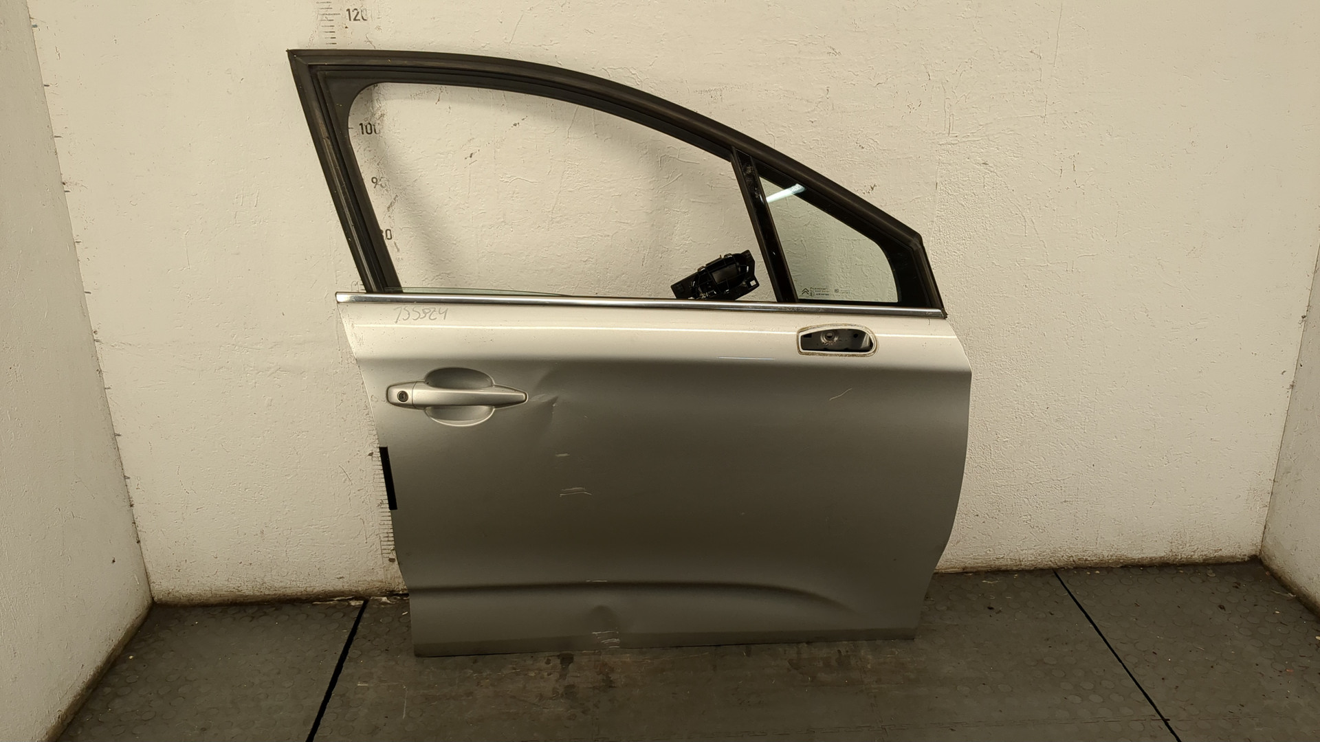 Дверь передняя правая