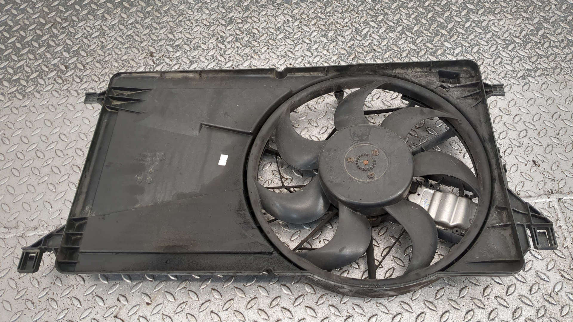 Вентилятор радиатора