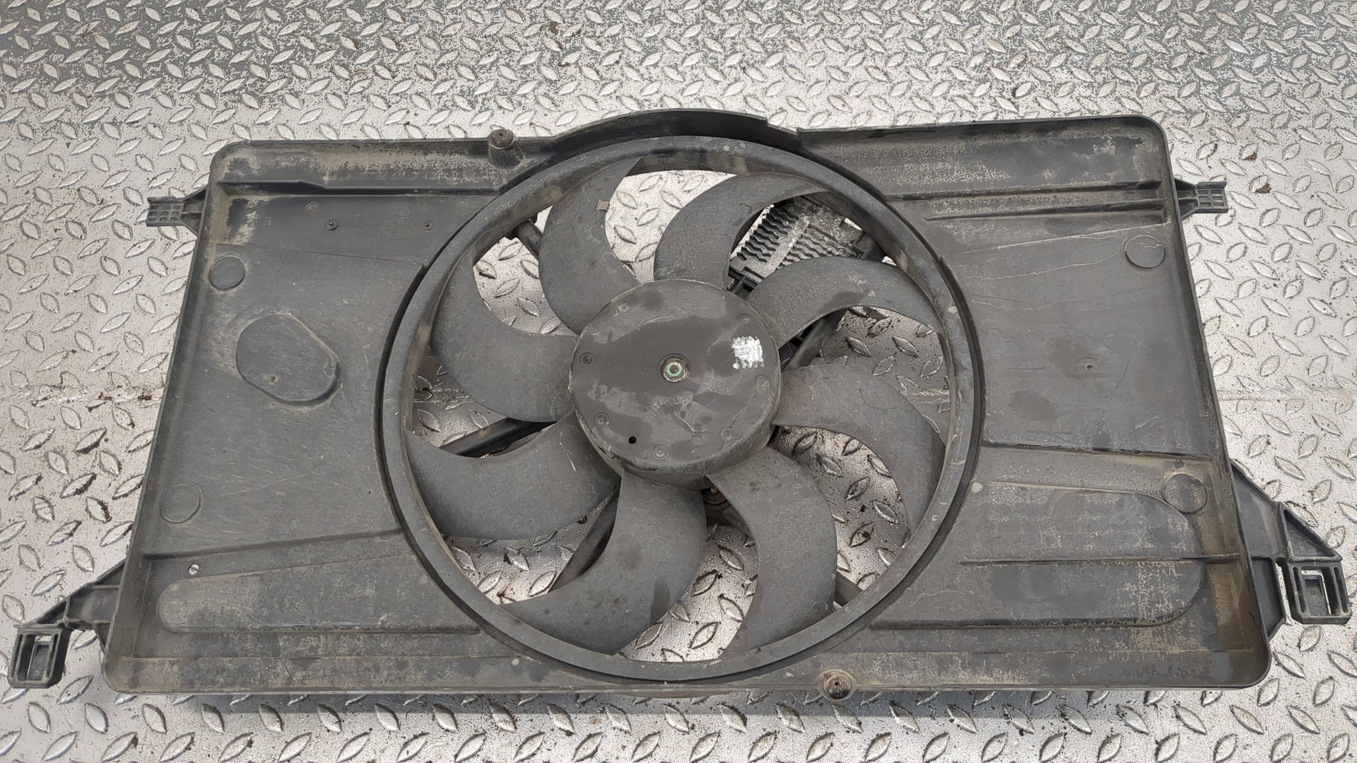 Вентилятор радиатора