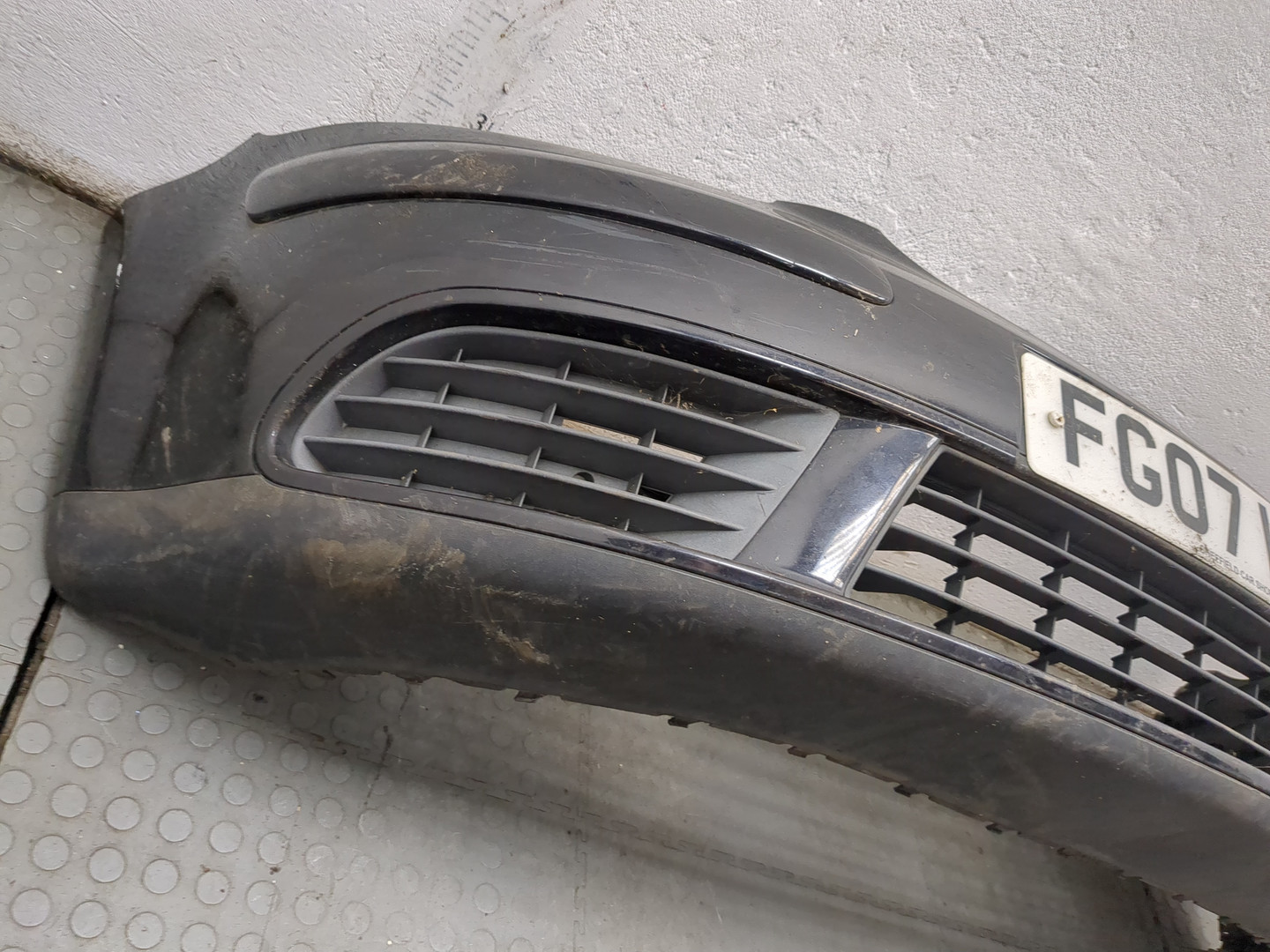 Бампер передний