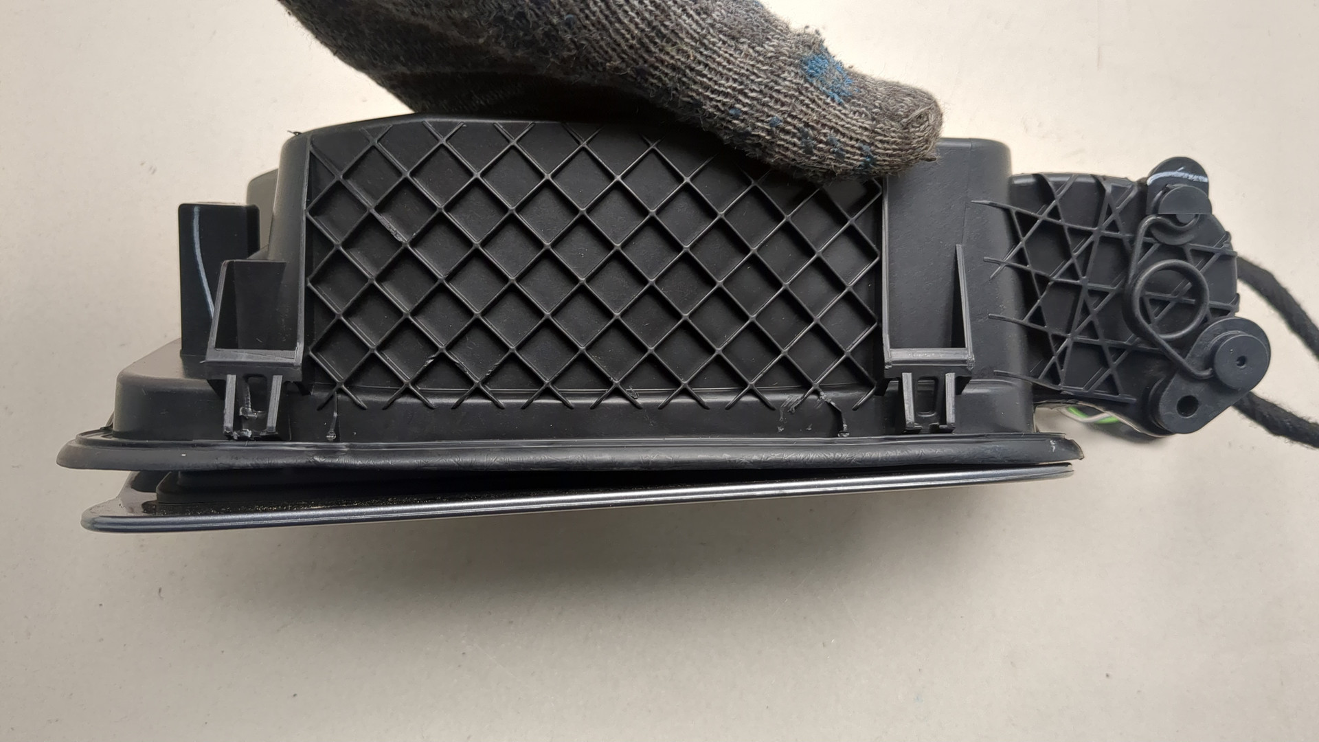 Лючок бензобака