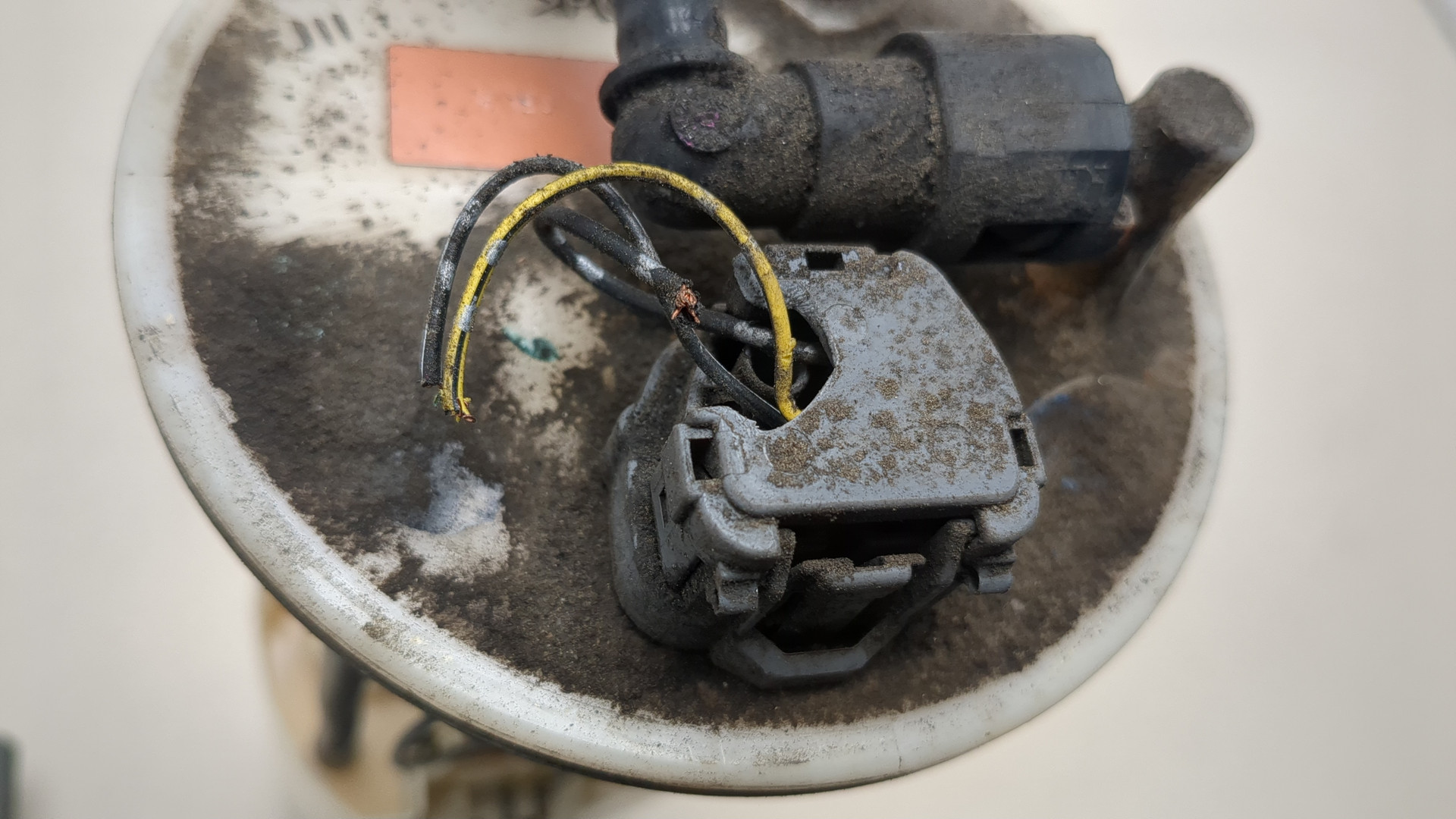 Насос топливный электрический