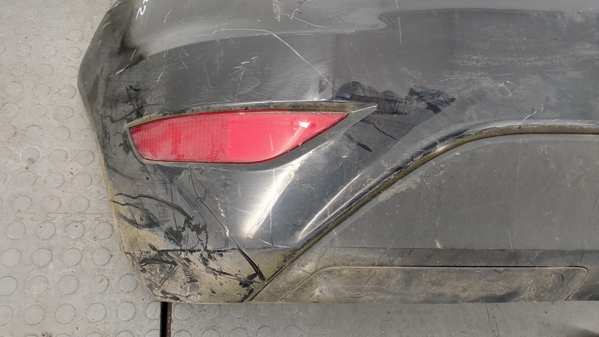 Бампер задний