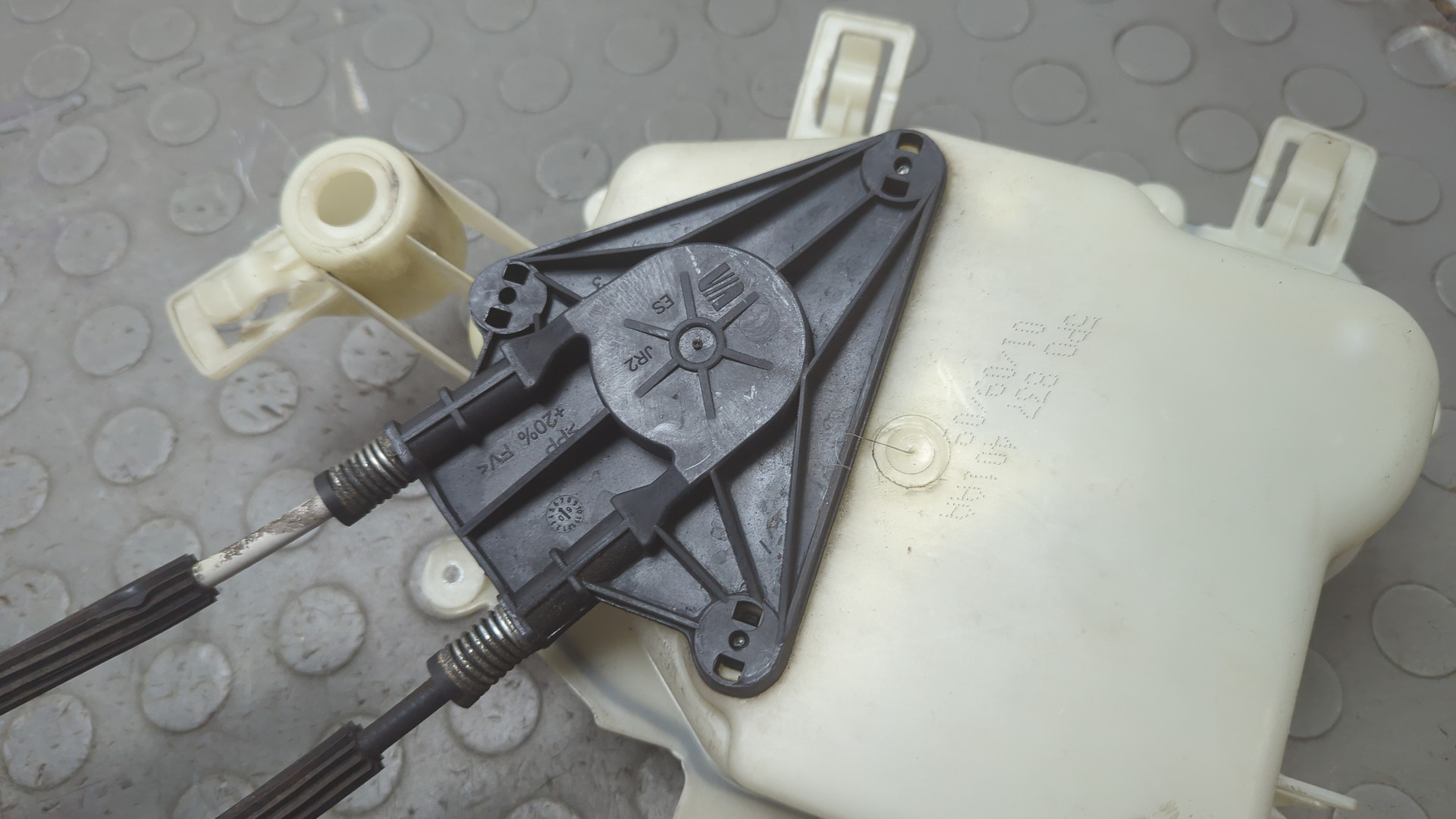 Стеклоподъемник электр. передний левый