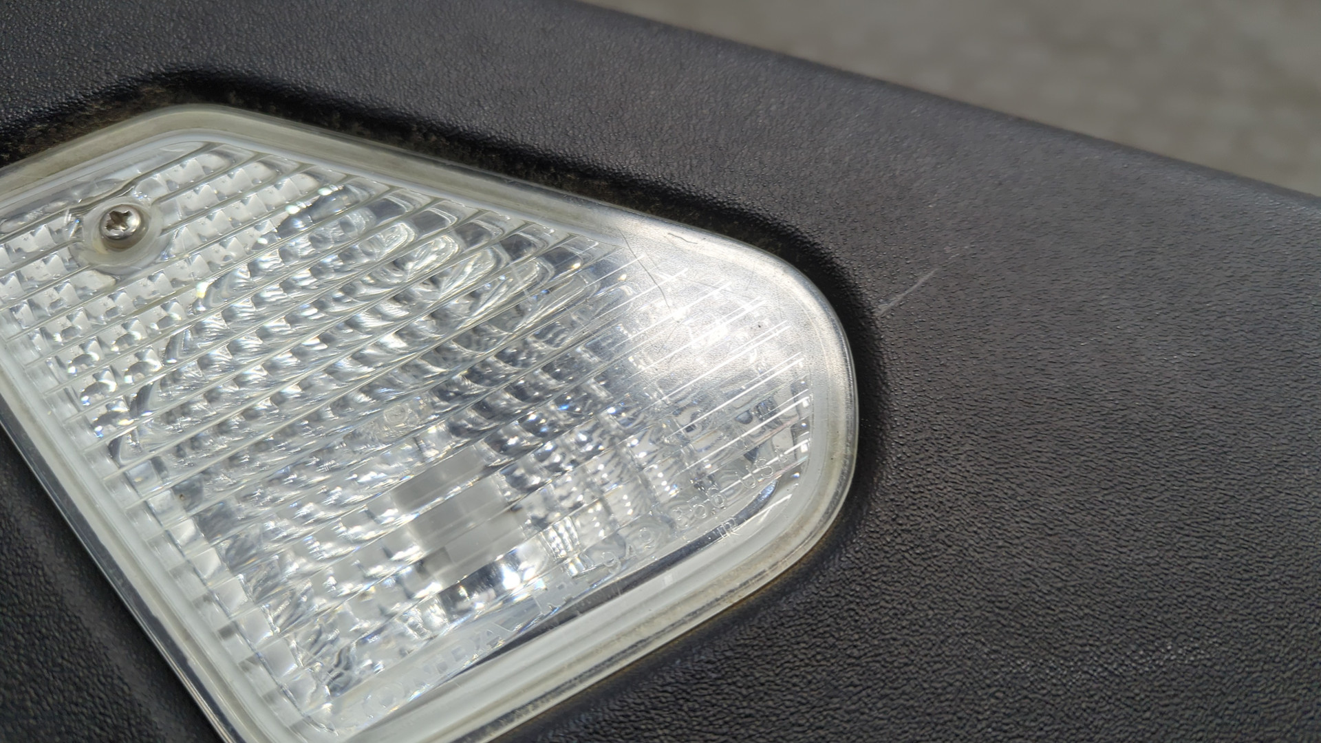 Плафон салонный