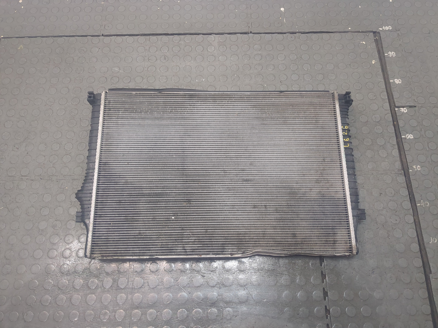 Радиатор охлаждения двигателя основной