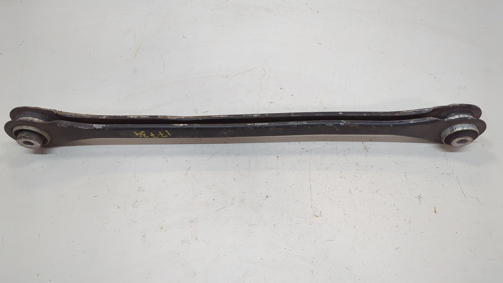 Рычаг задний