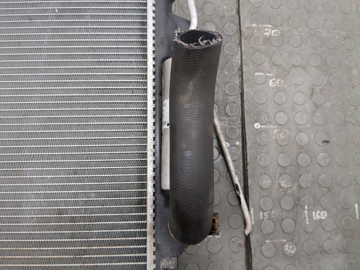 Радиатор охлаждения двигателя основной