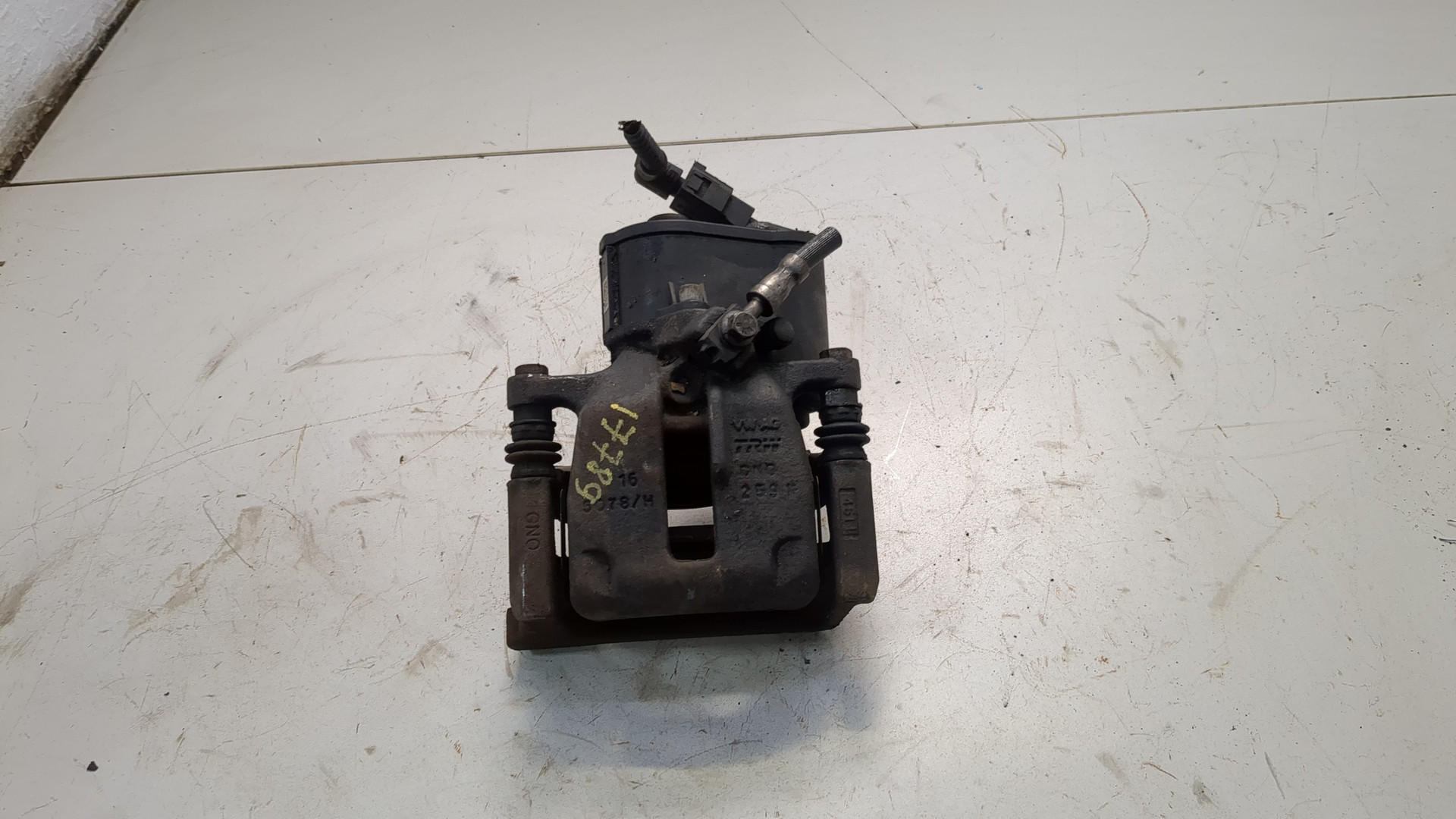 Суппорт задний левый