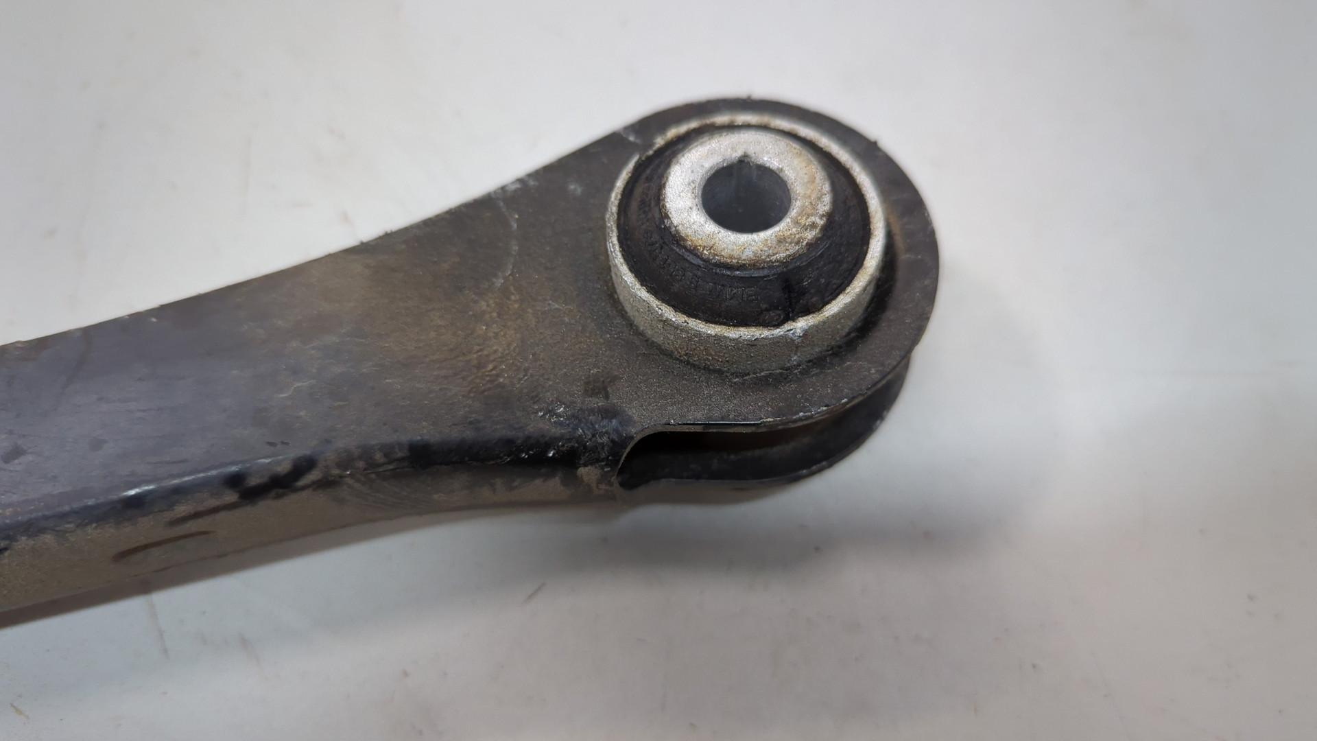 Рычаг задний