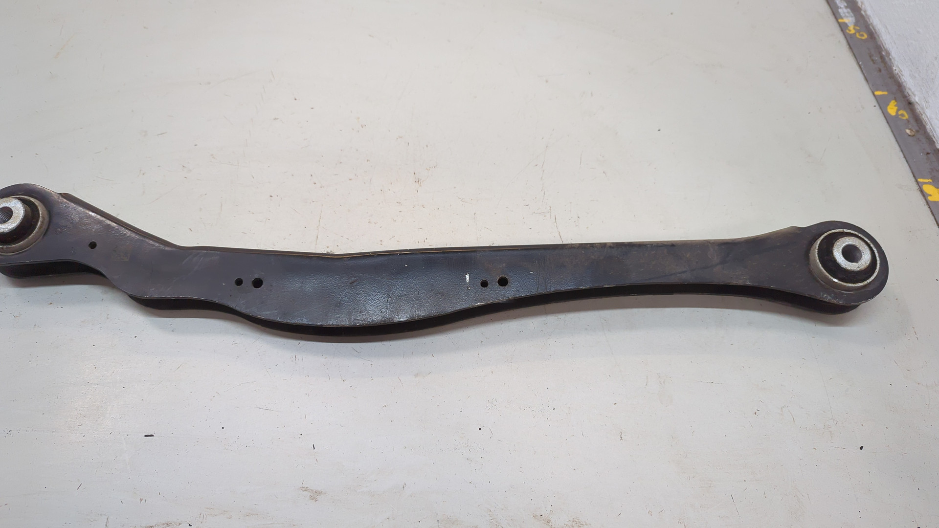 Рычаг задний