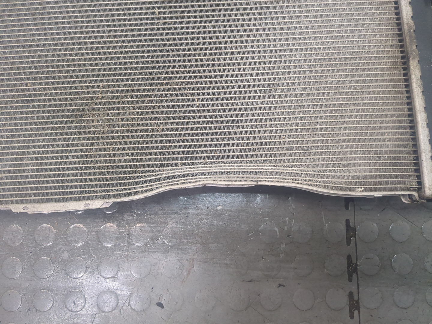 Радиатор охлаждения двигателя основной