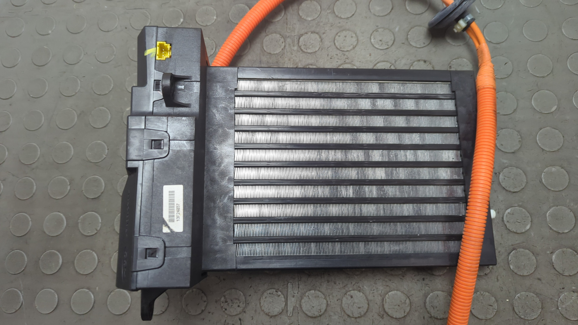 Радиатор отопителя электрический