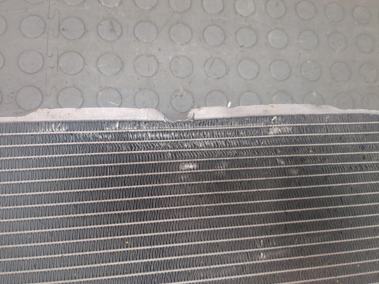 Радиатор охлаждения двигателя основной