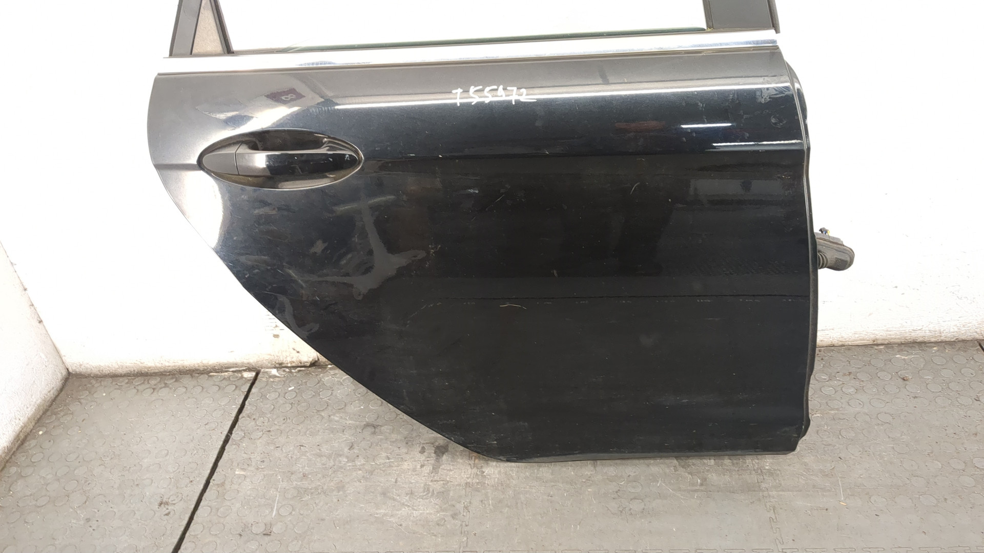 Дверь задняя правая