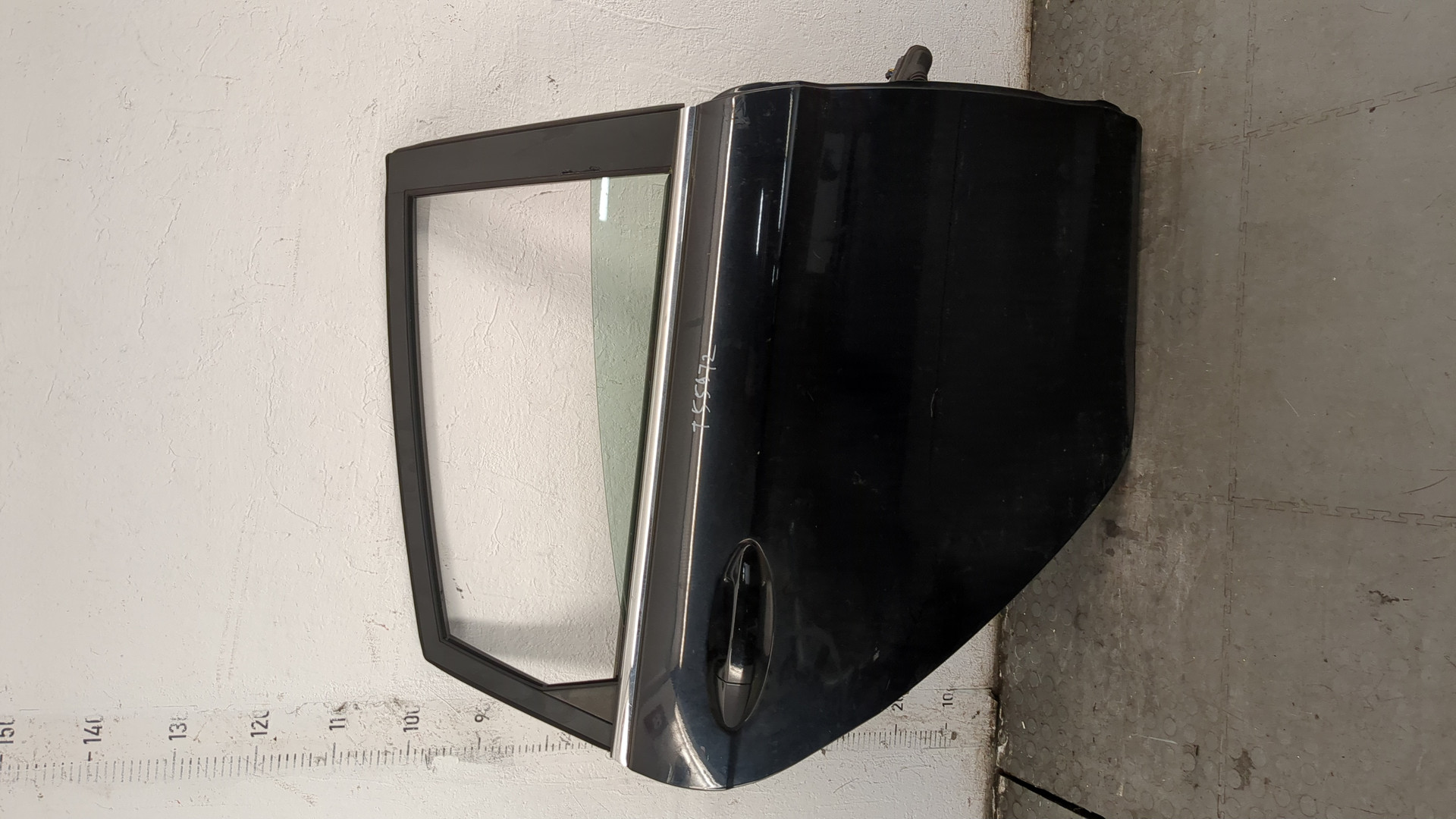 Дверь задняя правая