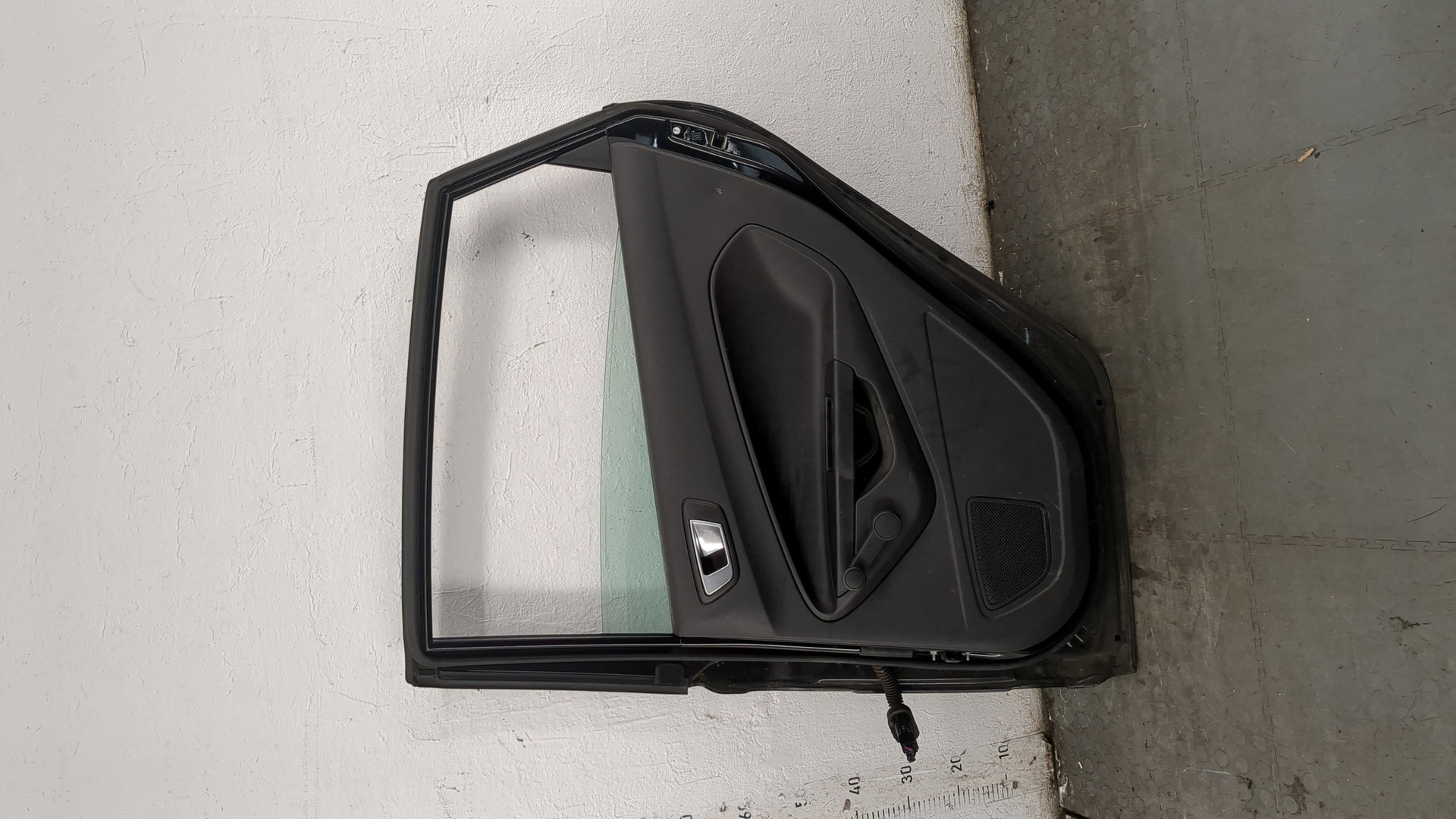 Дверь задняя правая