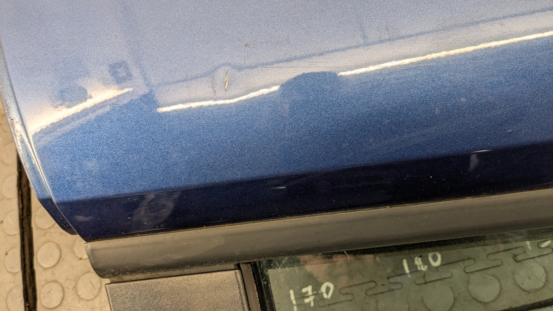 Дверь задняя правая