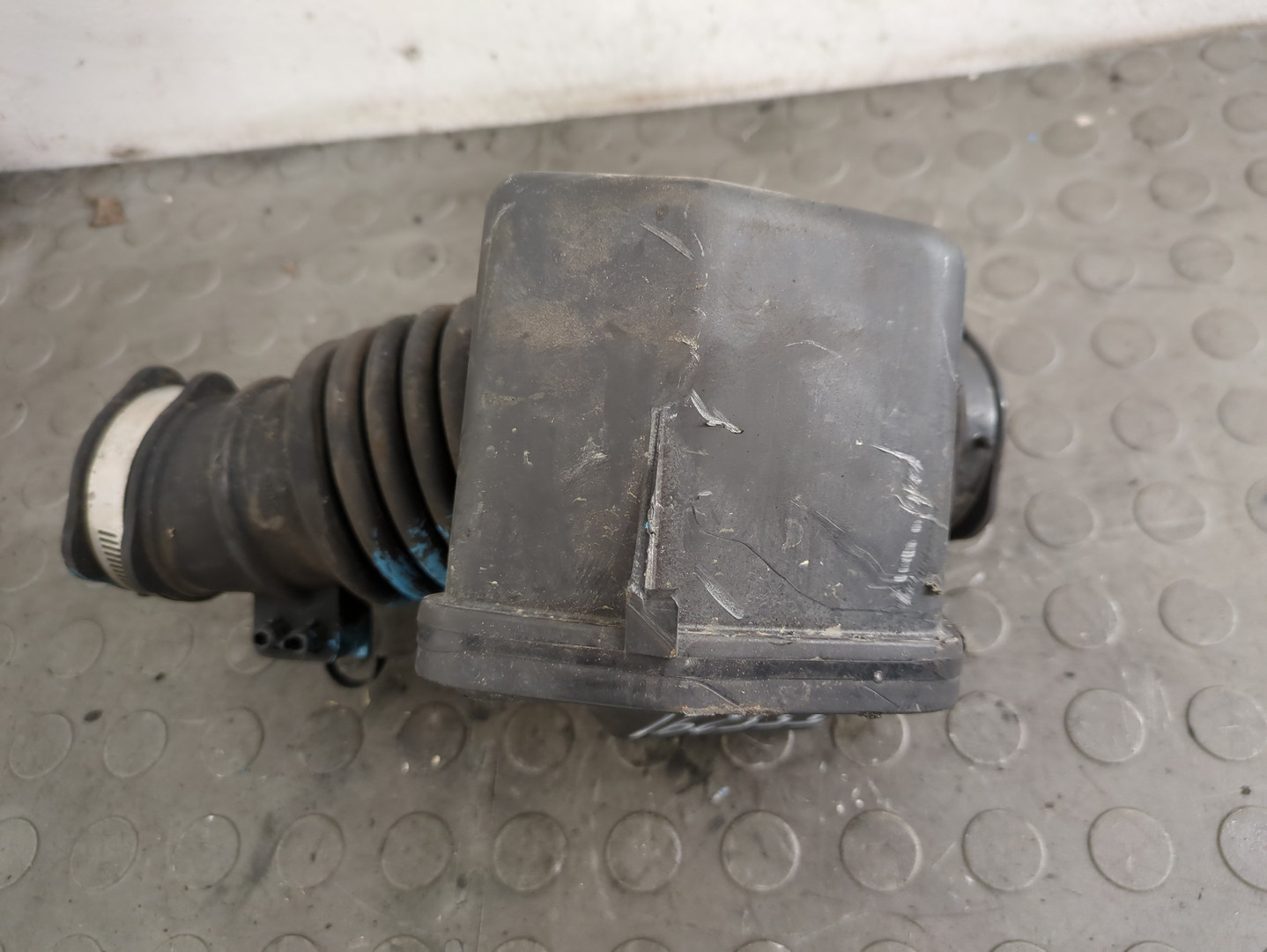 Патрубок воздушного фильтра