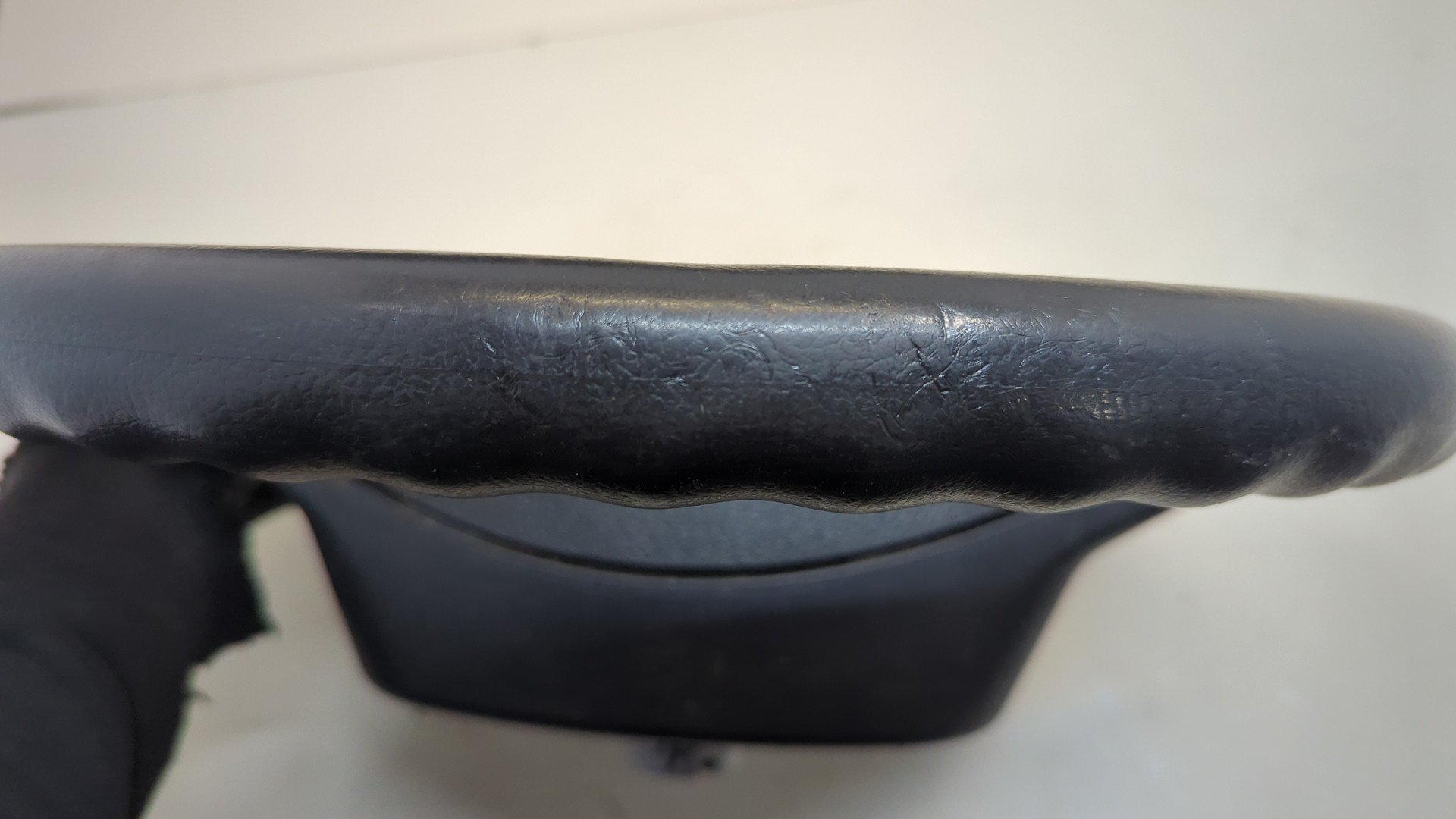 Рулевое колесо (руль)