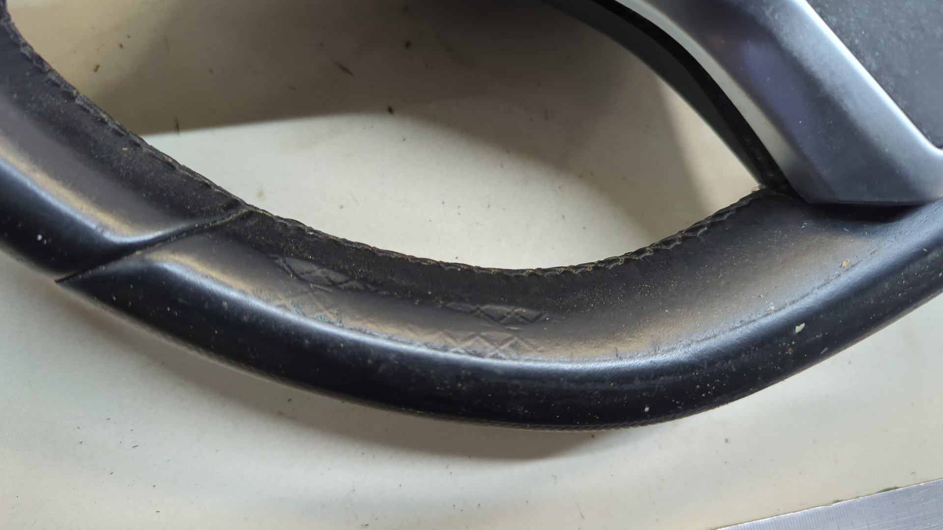 Рулевое колесо (руль)