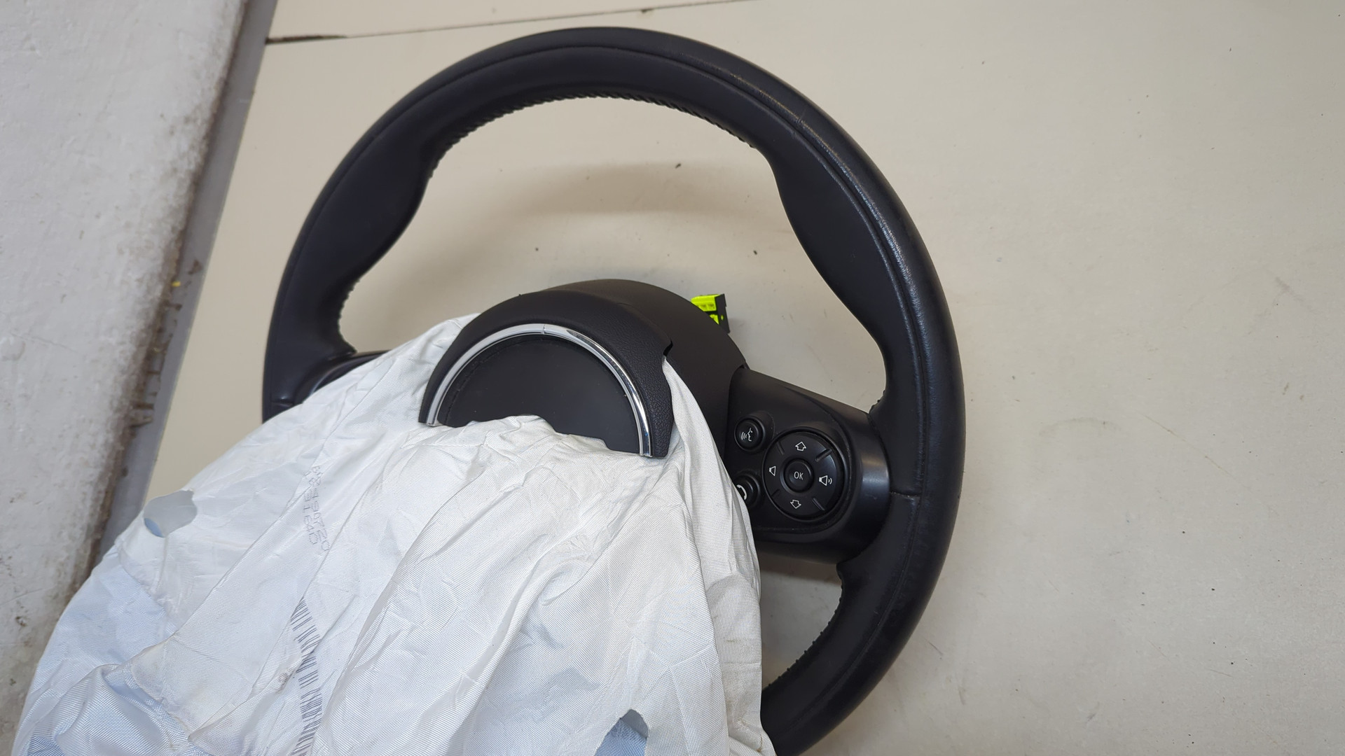 Рулевое колесо (руль)