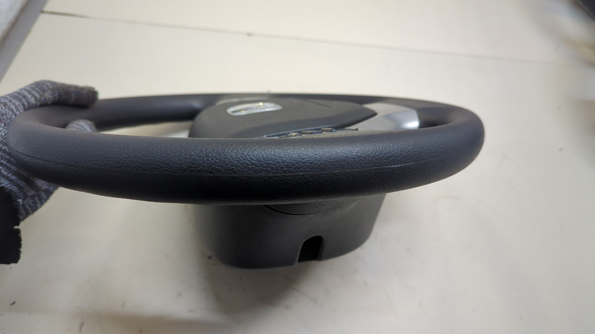 Рулевое колесо (руль)