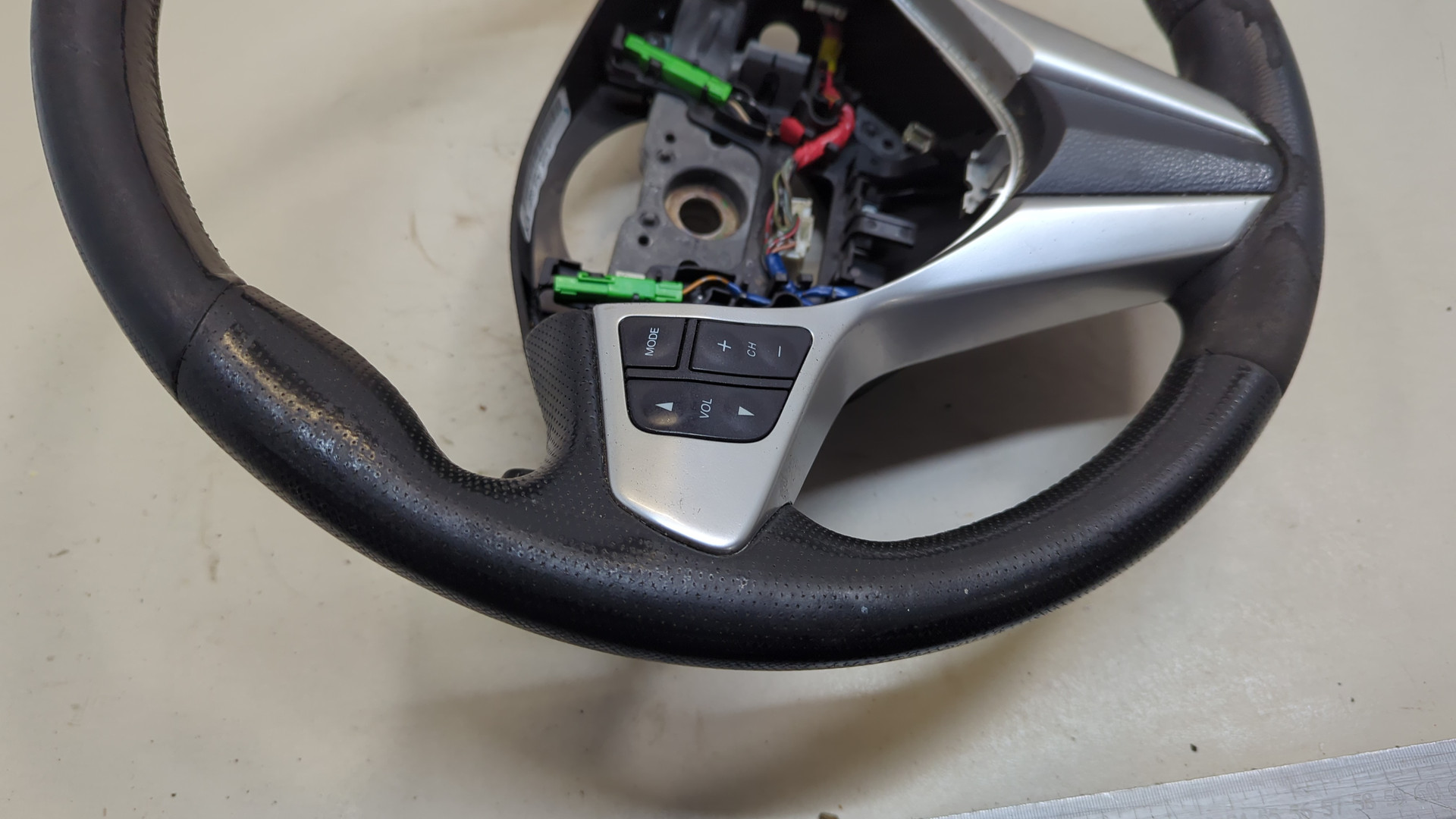 Рулевое колесо (руль)