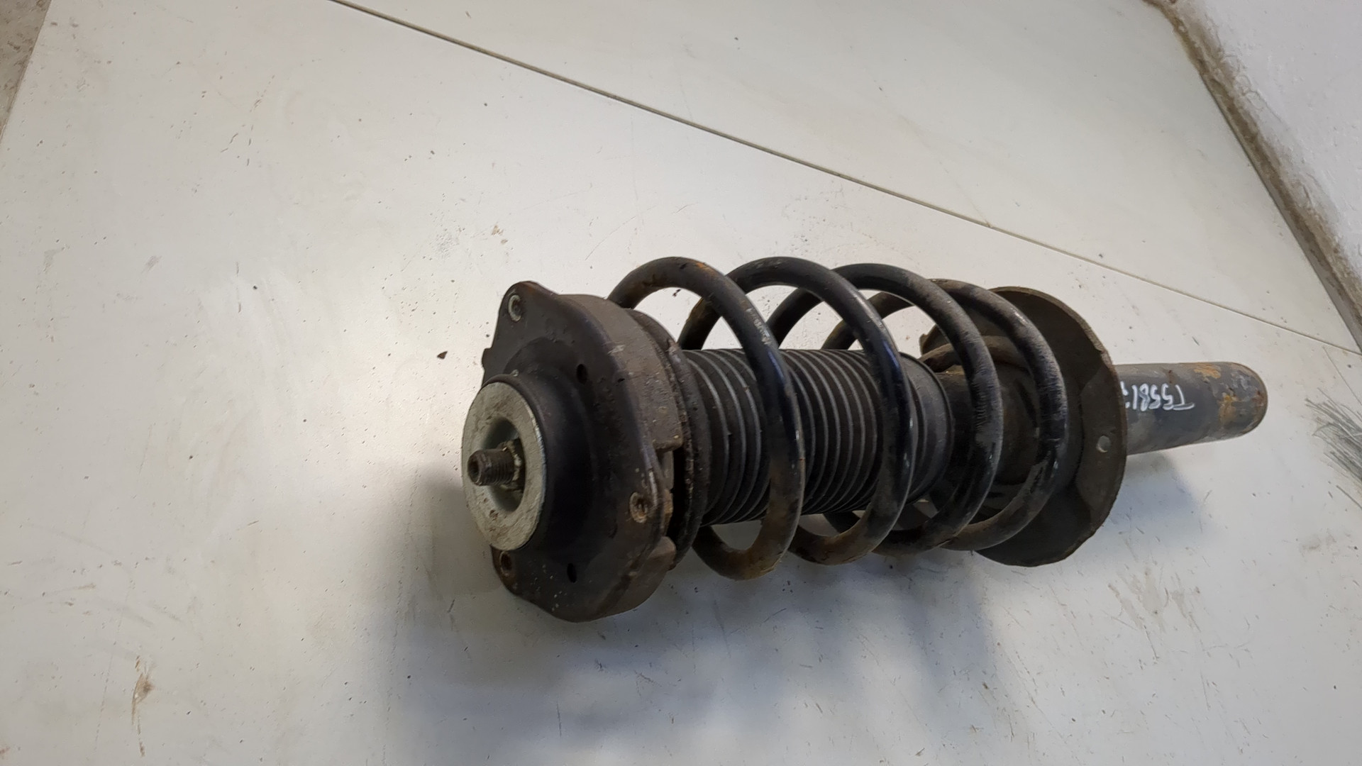 Амортизатор передний