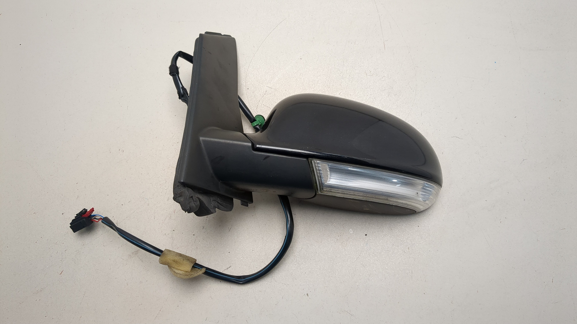 Зеркало левое электрическое