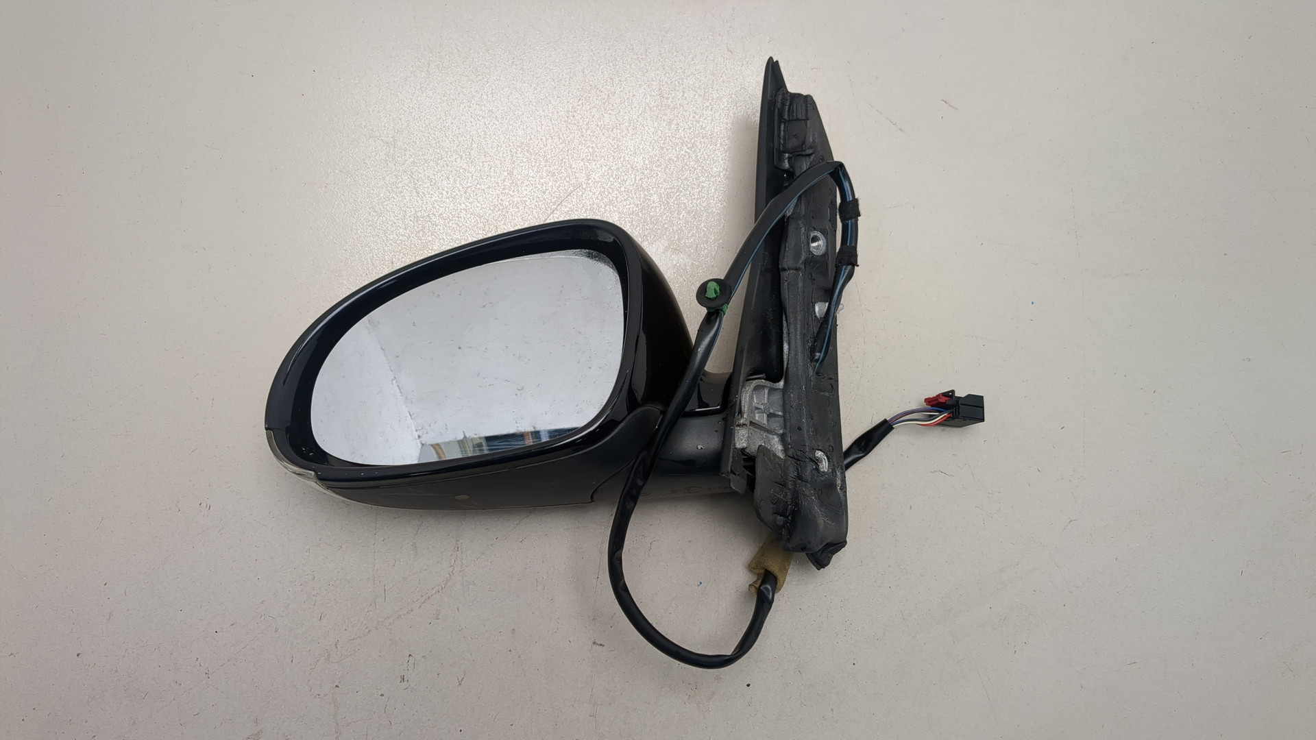 Зеркало левое электрическое