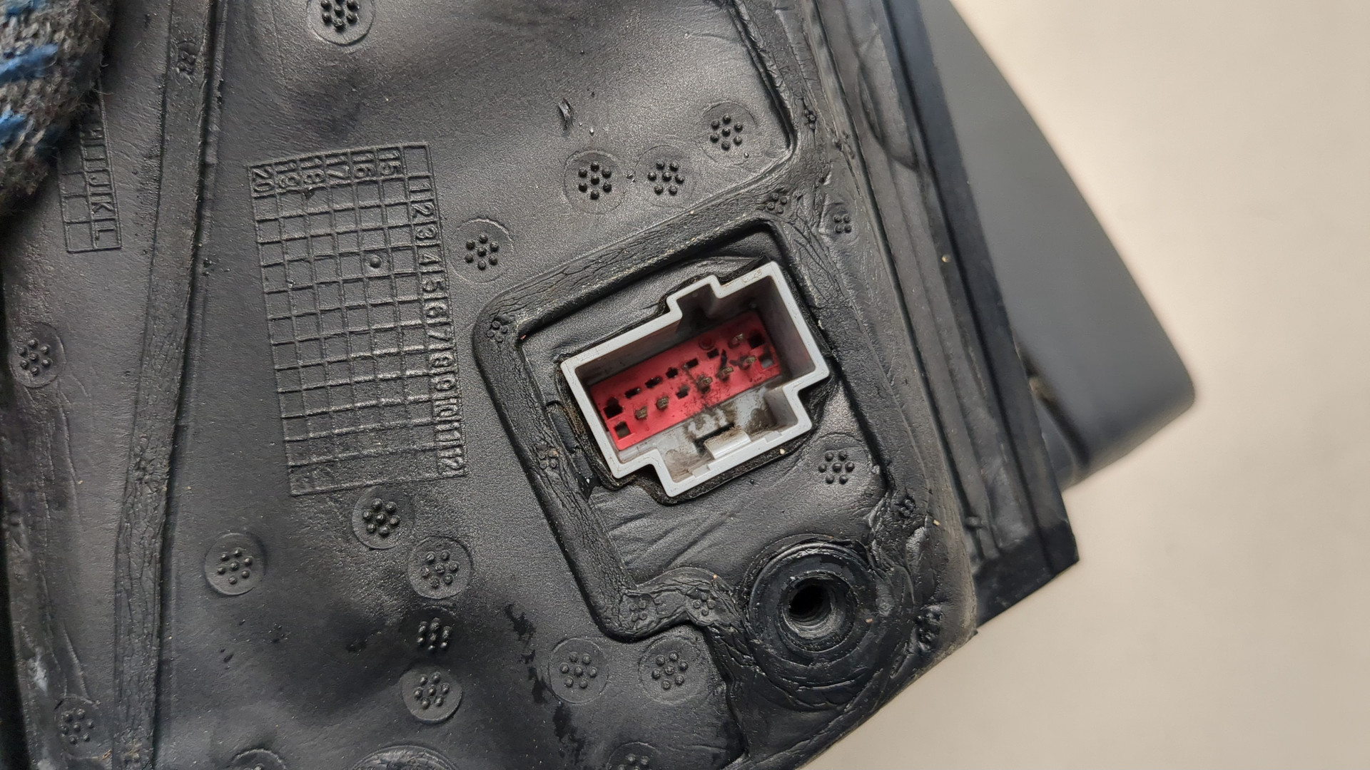 Зеркало правое электрическое