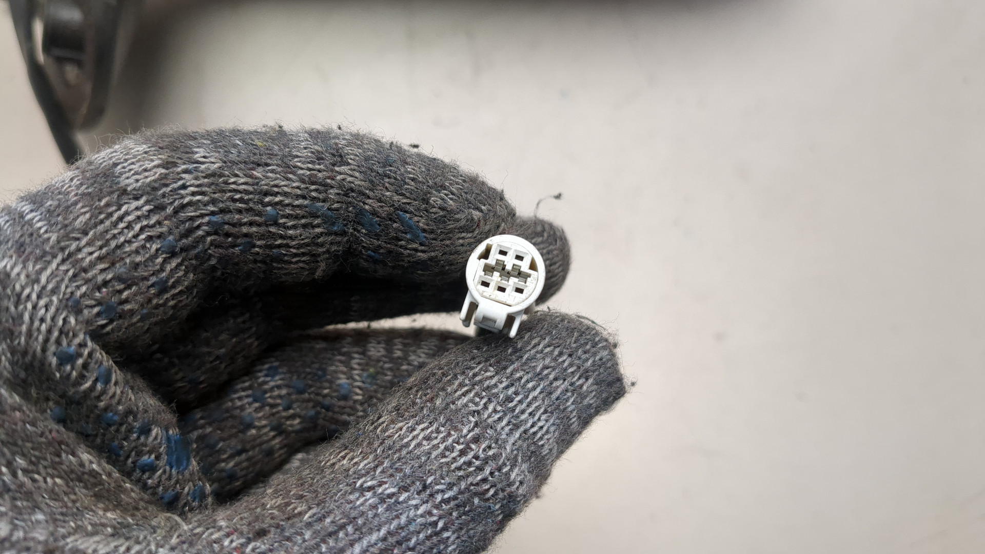 Зеркало правое электрическое