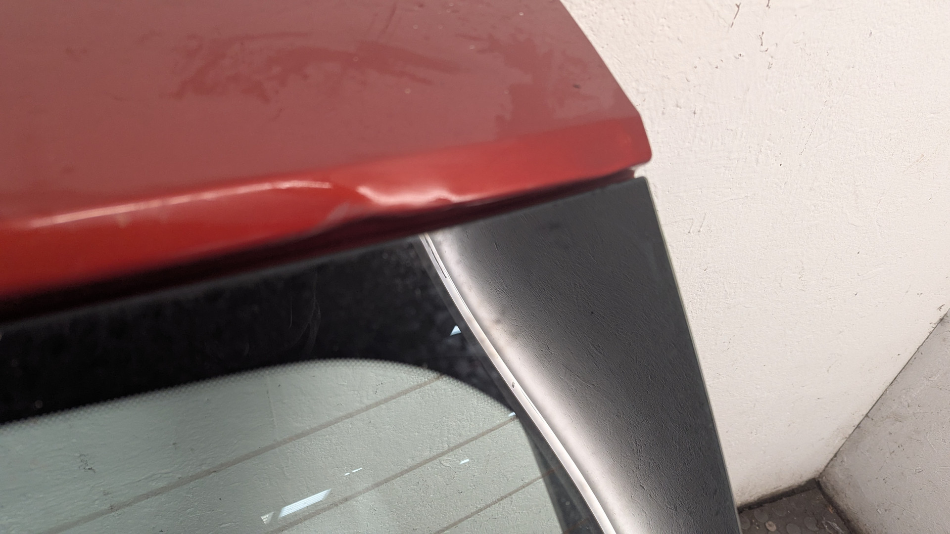 Дверь багажника