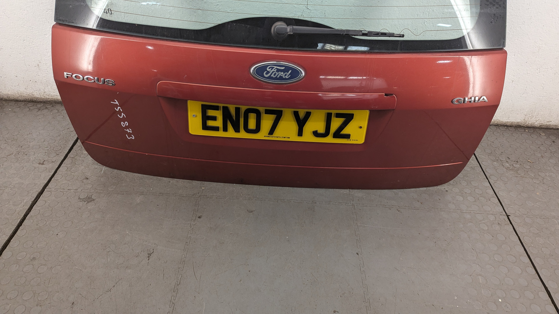 Дверь багажника