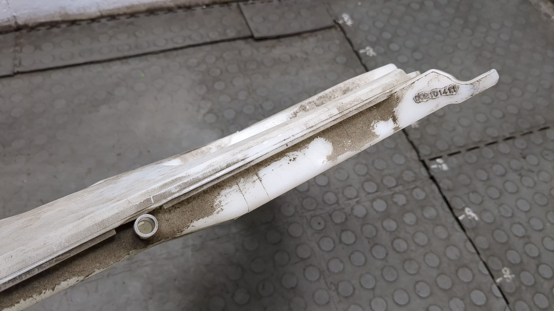 Бачок омывателя лобового стекла