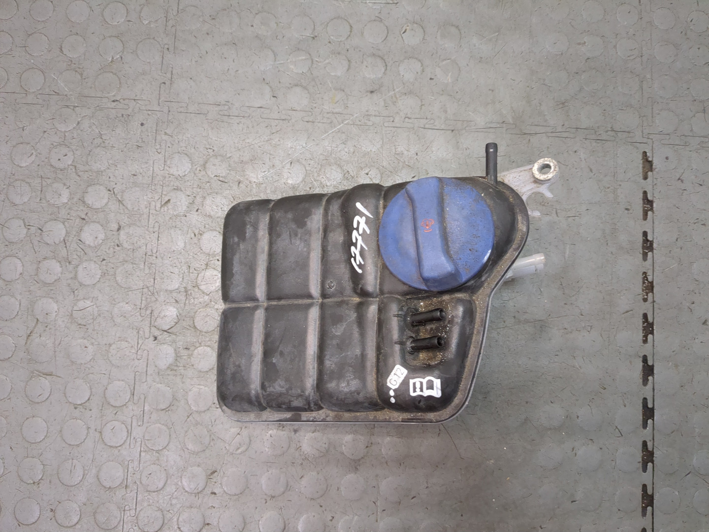 Бачок расширительный