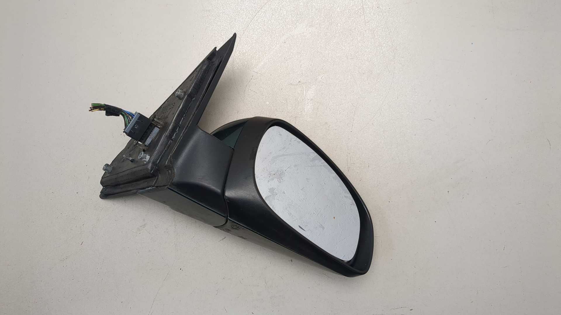 Зеркало правое электрическое