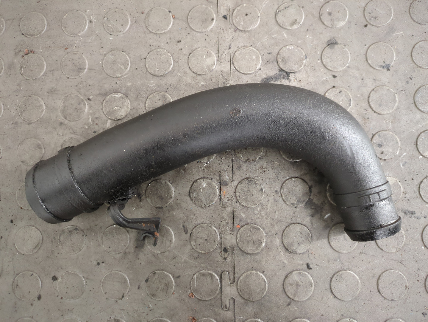 Патрубок интеркулера