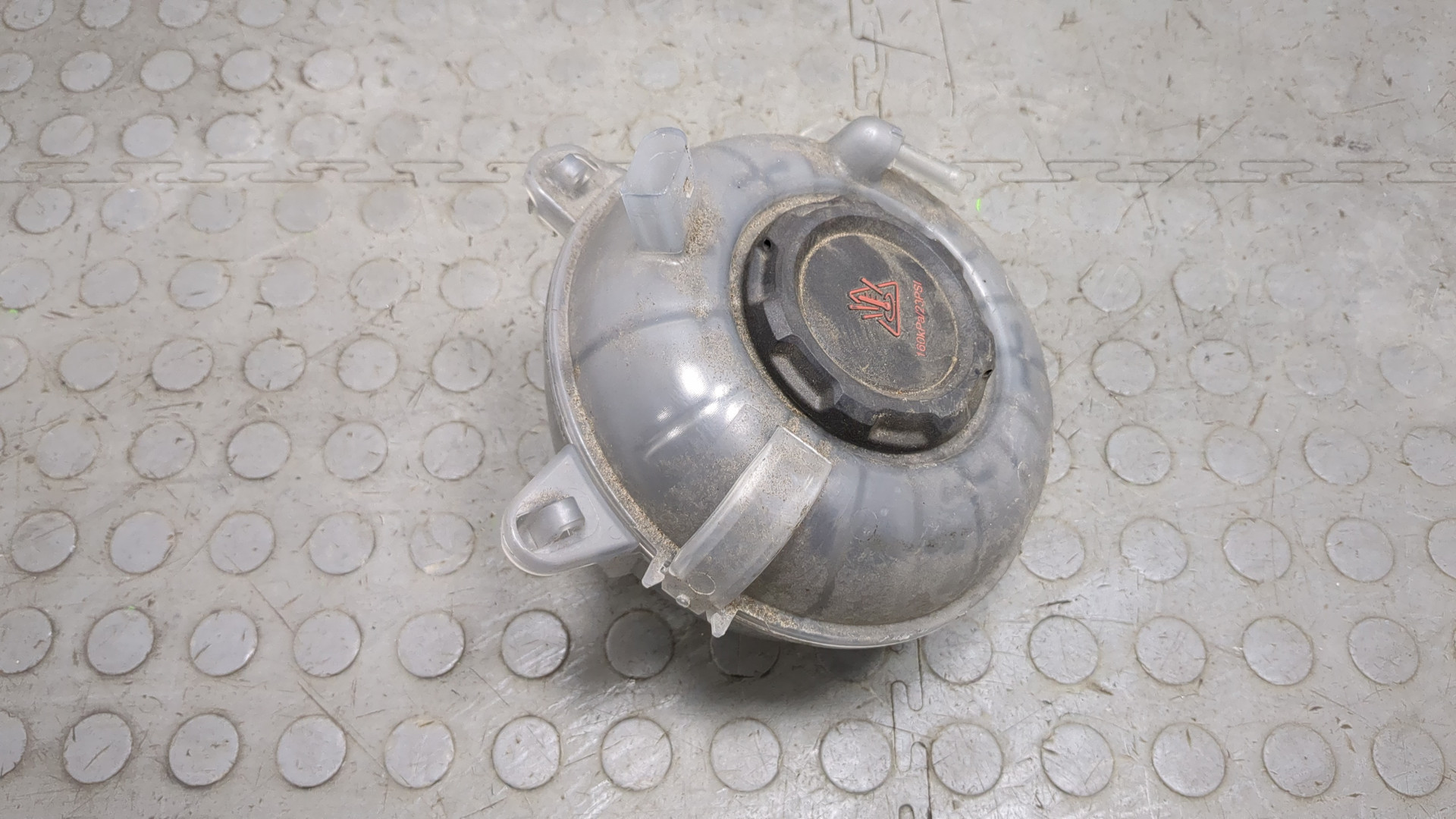 Бачок расширительный