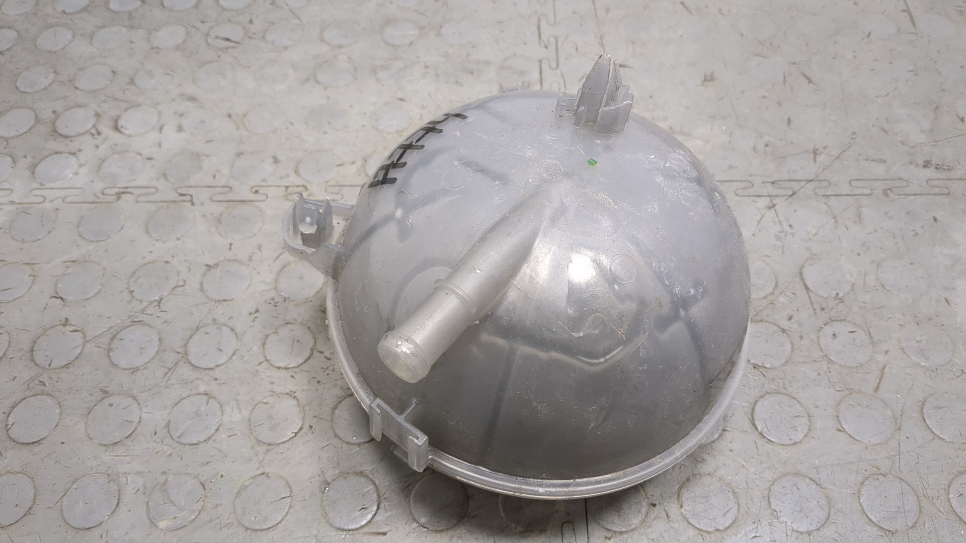 Бачок расширительный