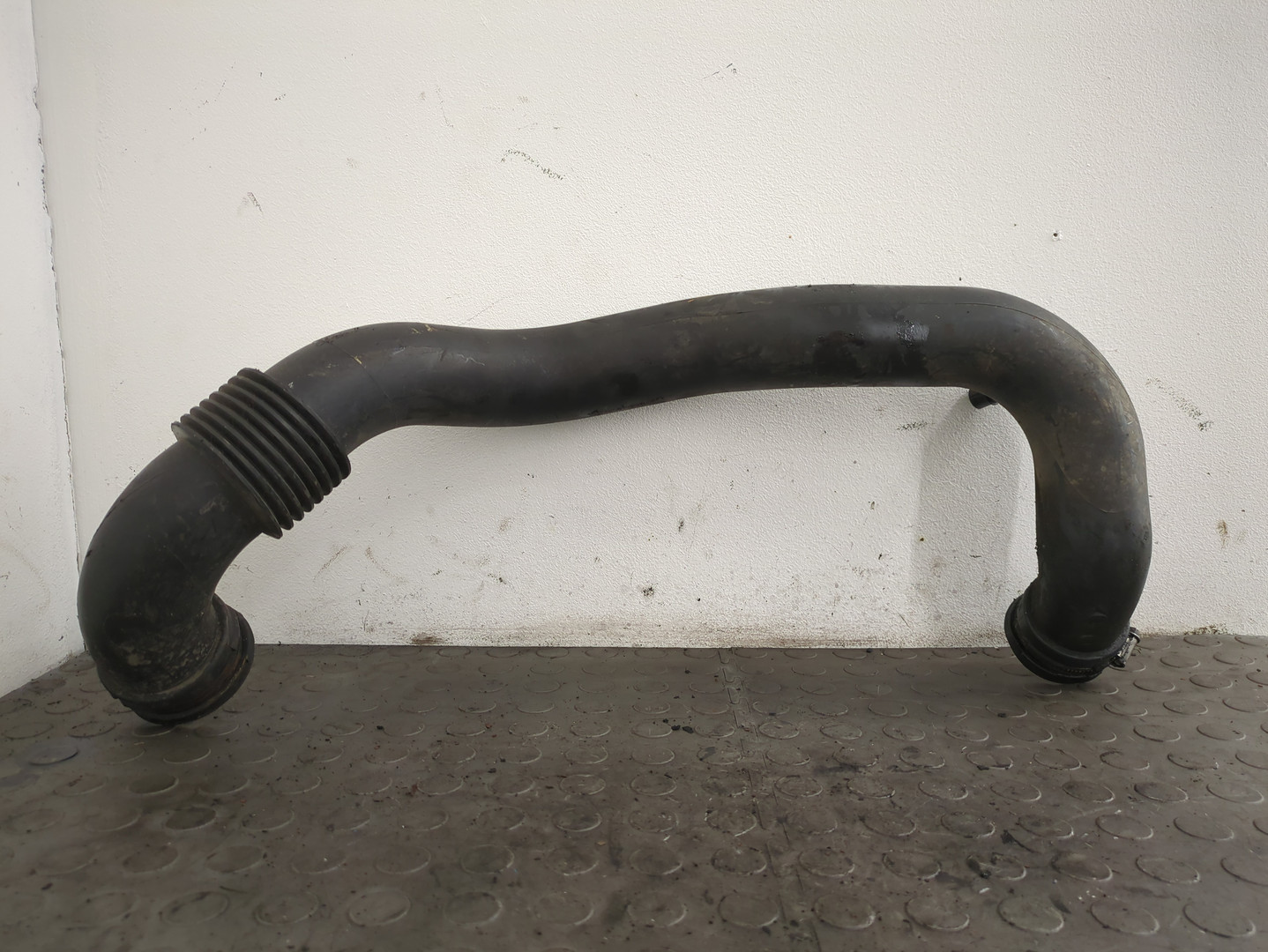 Патрубок воздушного фильтра