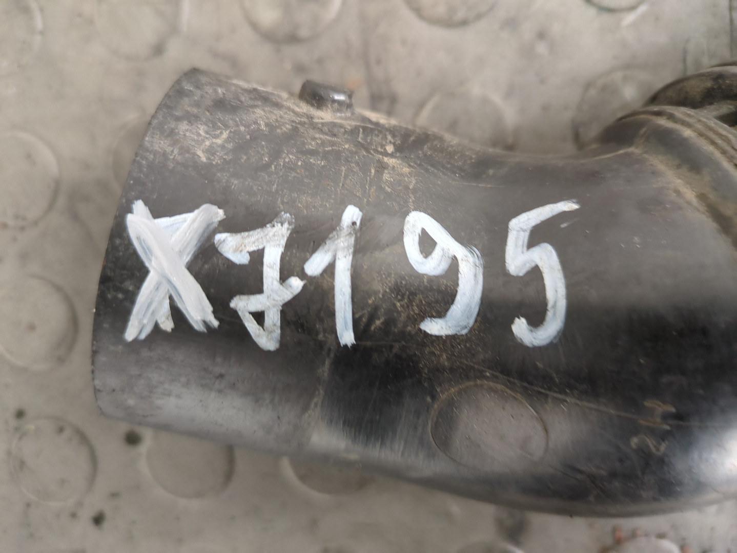 Патрубок воздушного фильтра