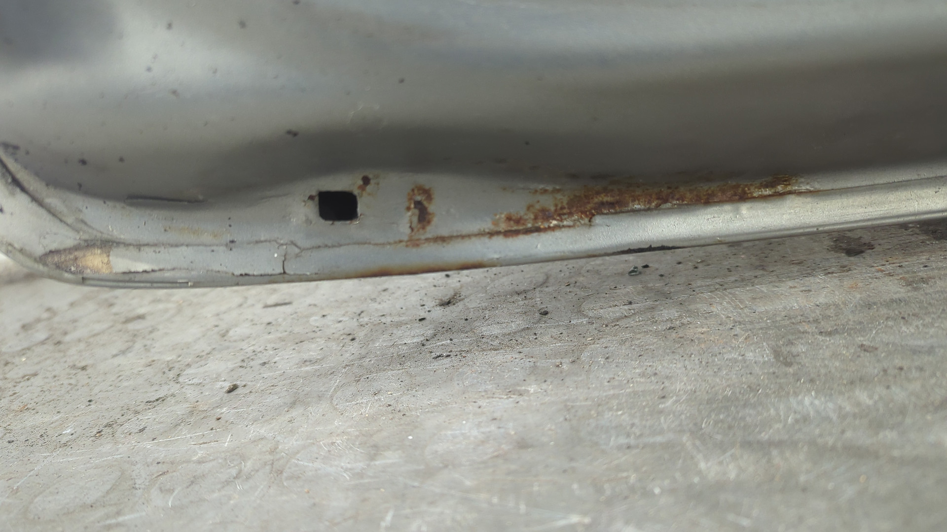 Дверь багажника