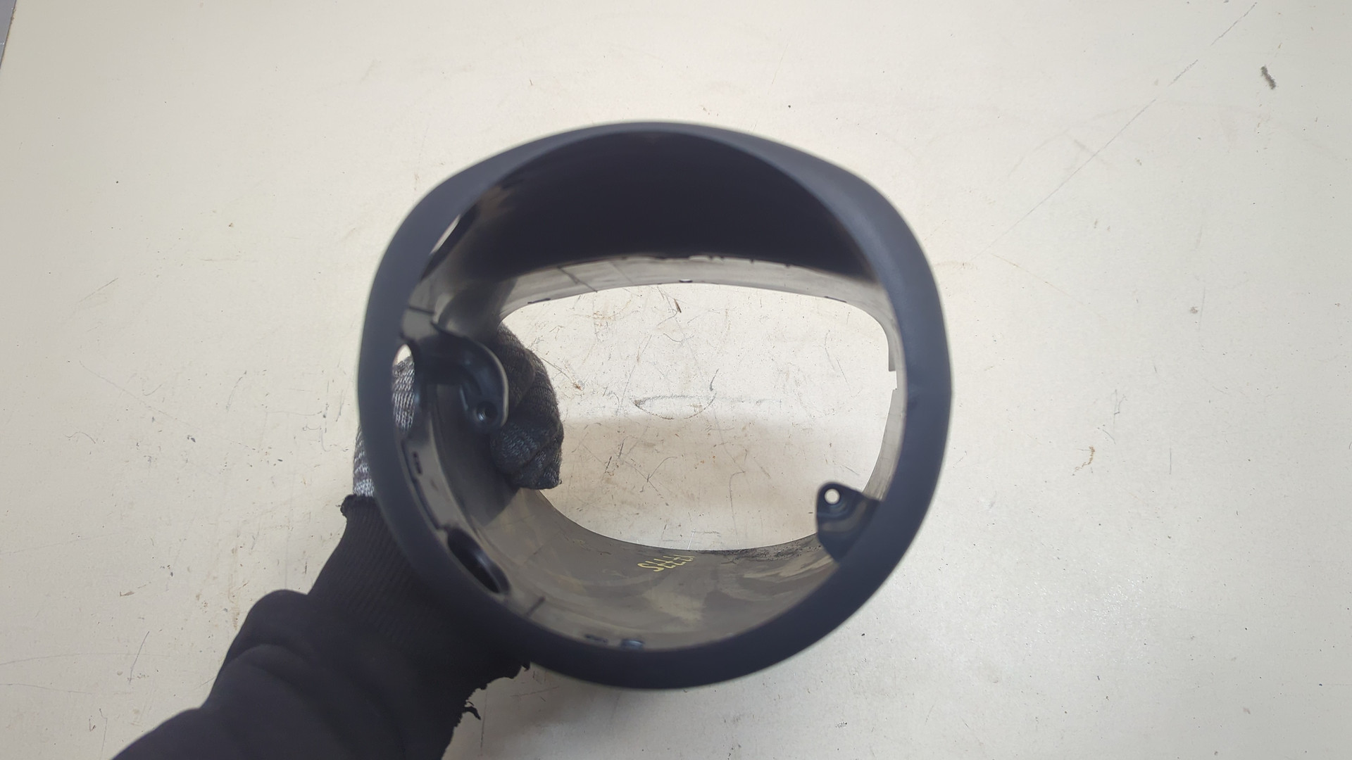 Кожух рулевой колонки