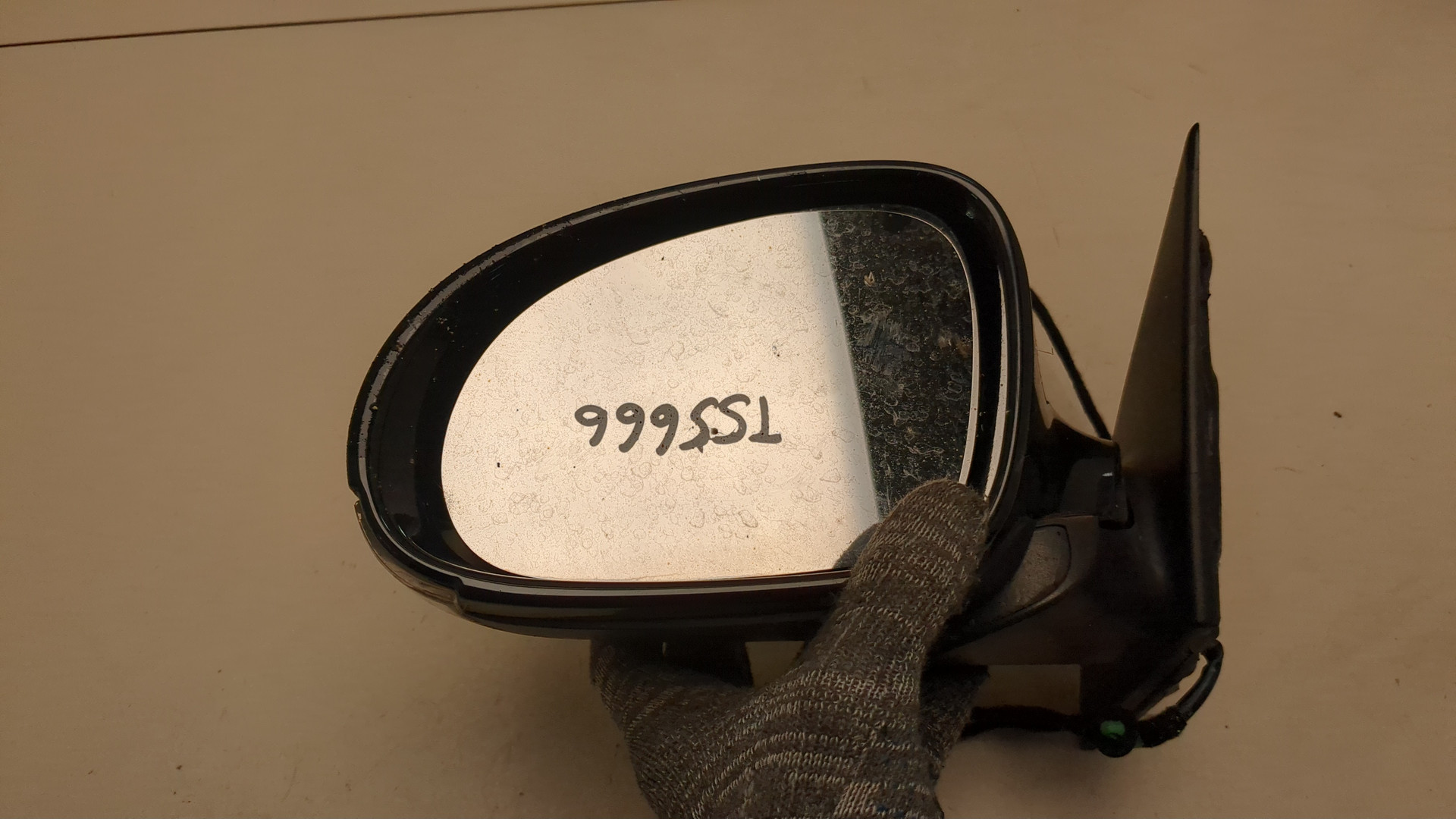 Зеркало левое электрическое