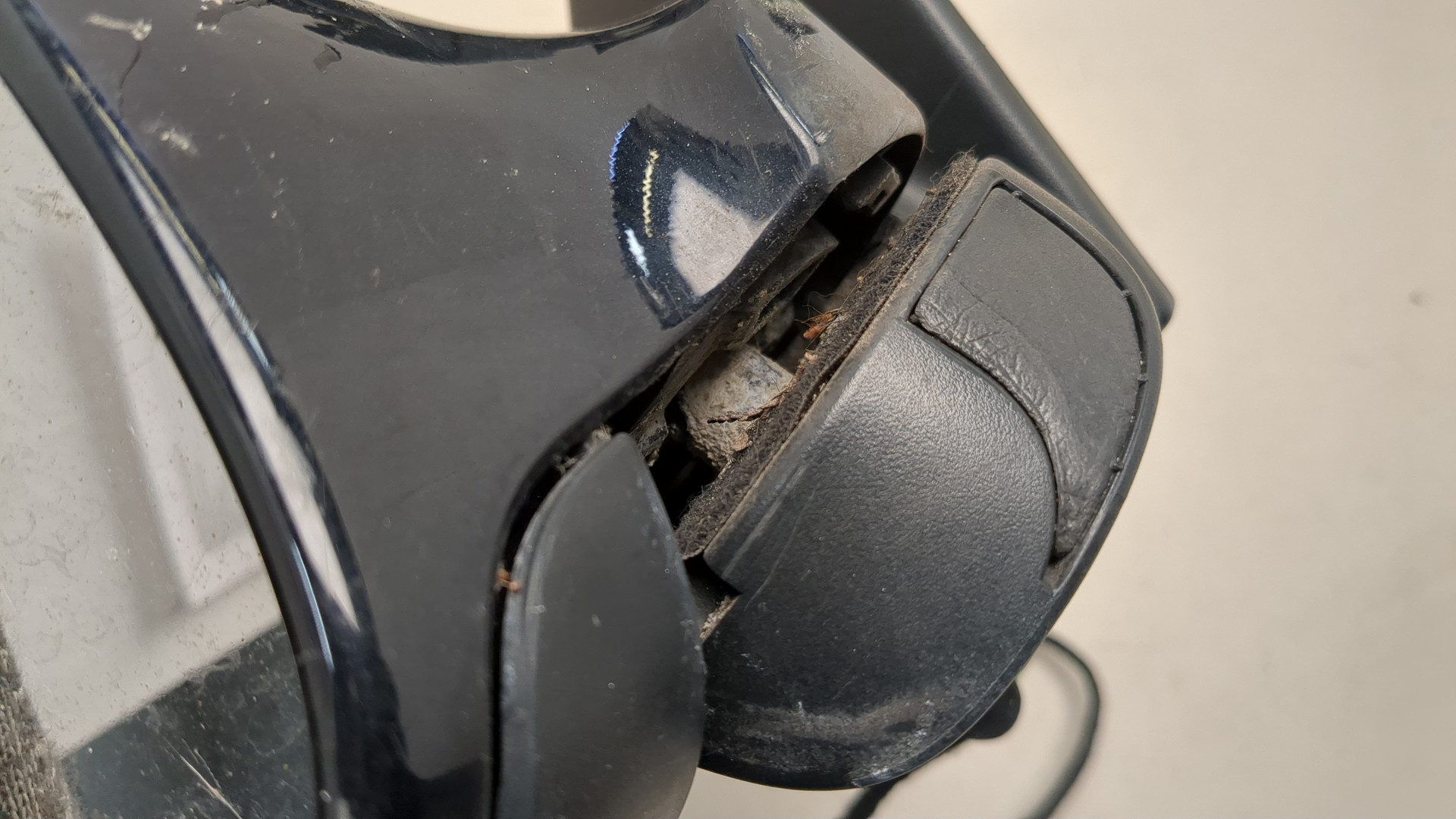 Зеркало левое электрическое