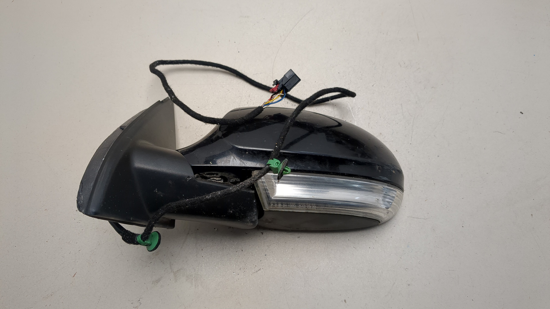 Зеркало левое электрическое