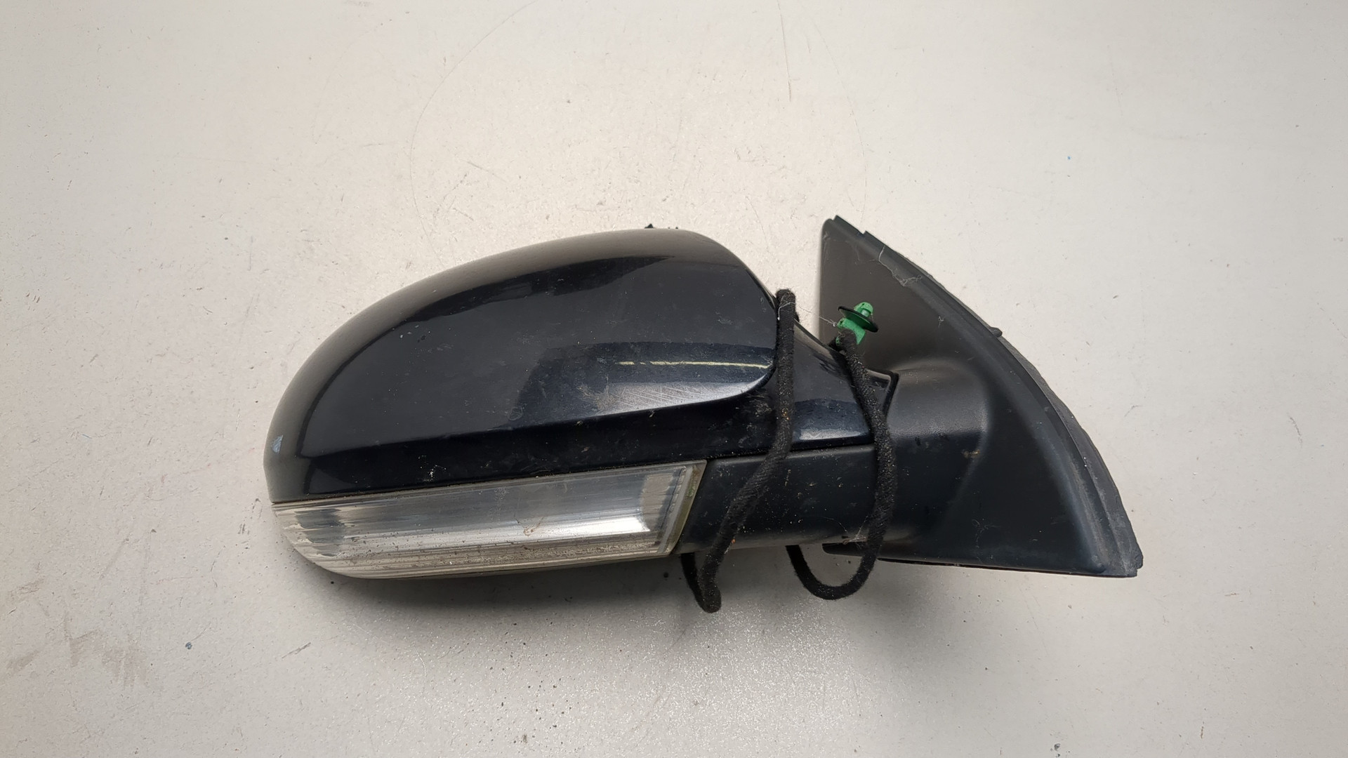 Зеркало правое электрическое